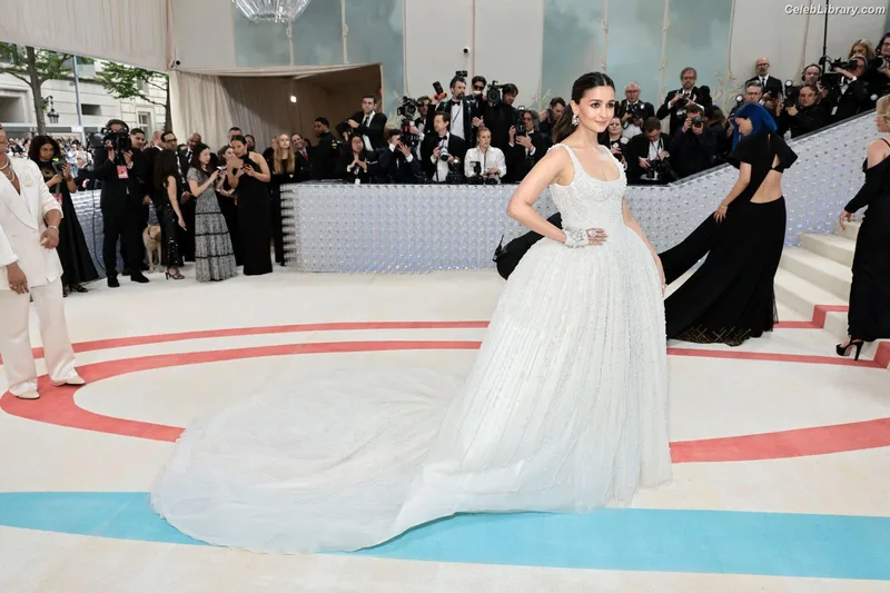 Alia Bhatt photo 19 of 167