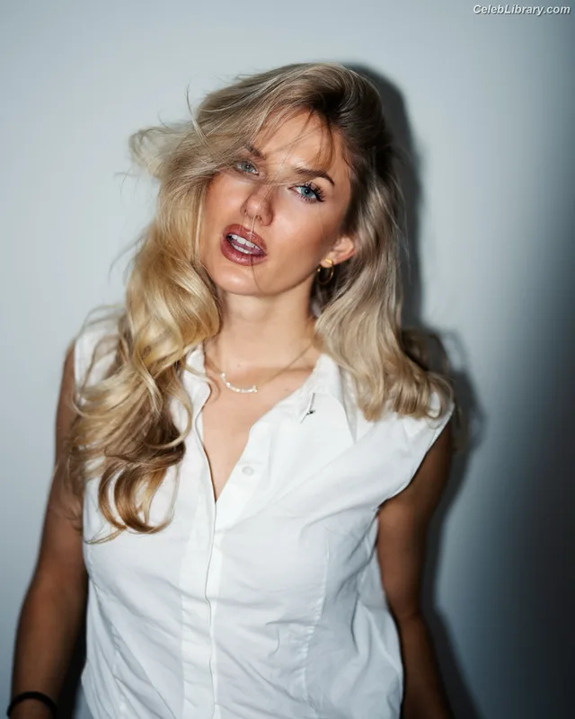Alica Schmidt photo 4 of 514