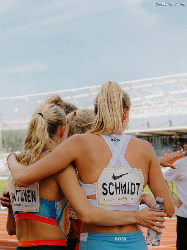 Alica Schmidt photo 12 of 514