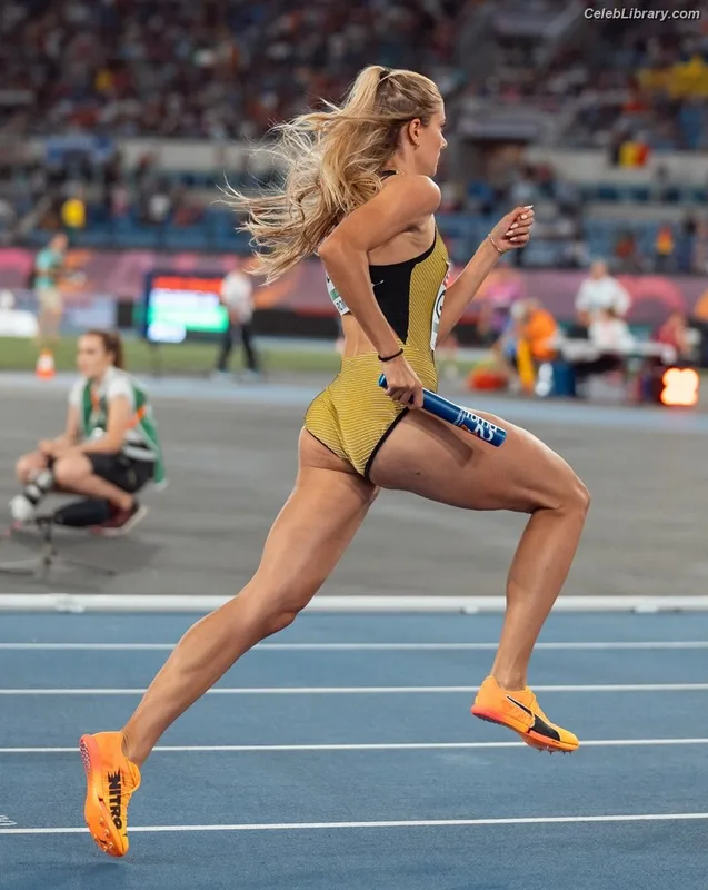 Alica Schmidt photo 6 of 514