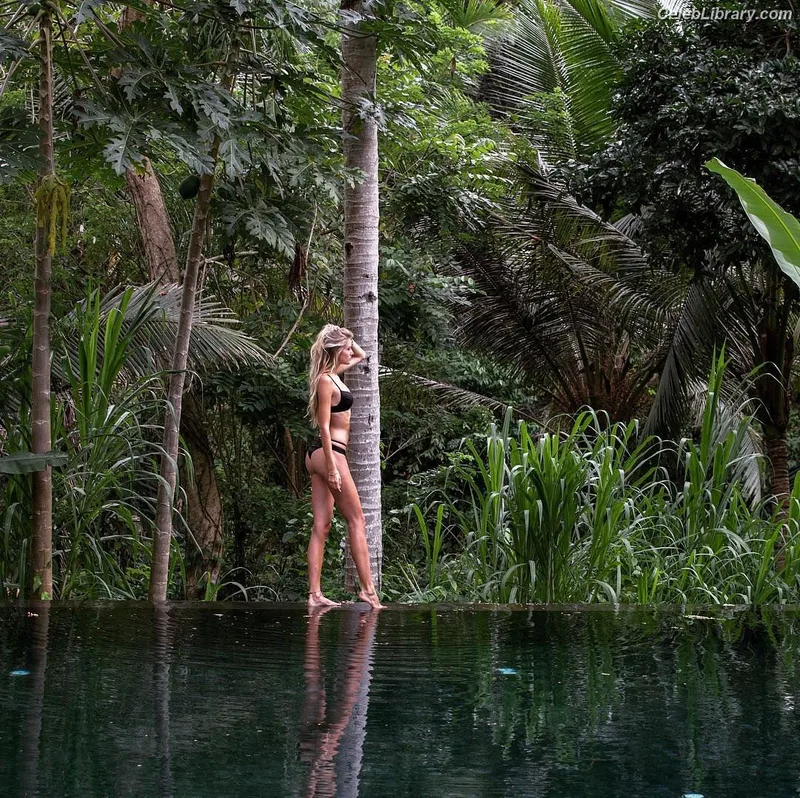 Alica Schmidt photo 14 of 514