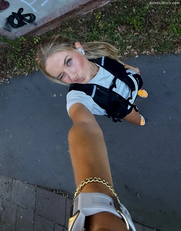 Alica Schmidt photo 15 of 514