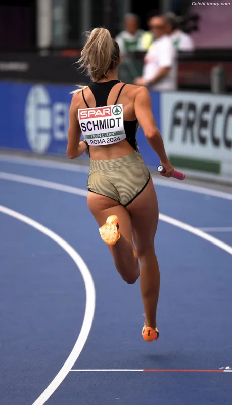 Alica Schmidt photo 8 of 514