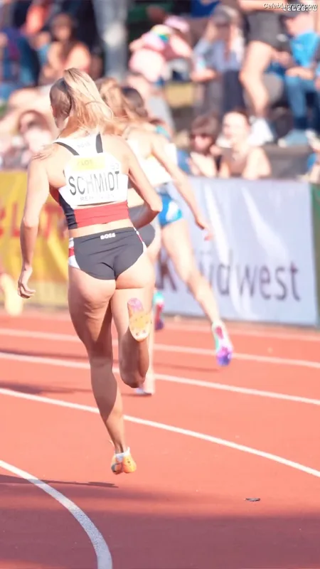 Alica Schmidt photo 3 of 514