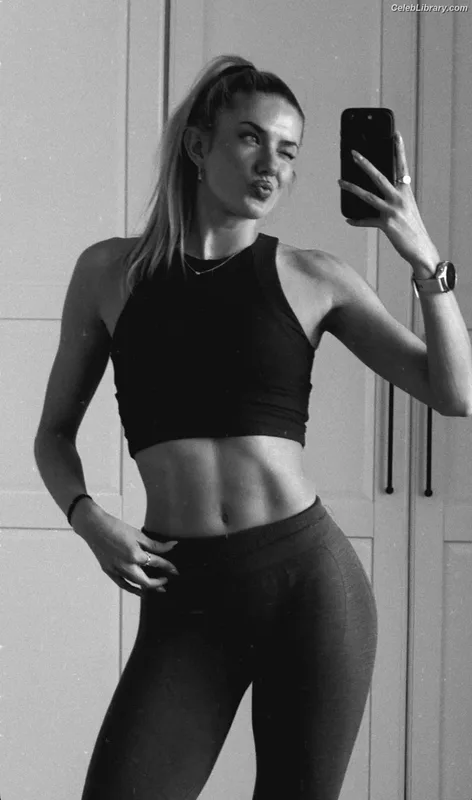 Alica Schmidt photo 9 of 514
