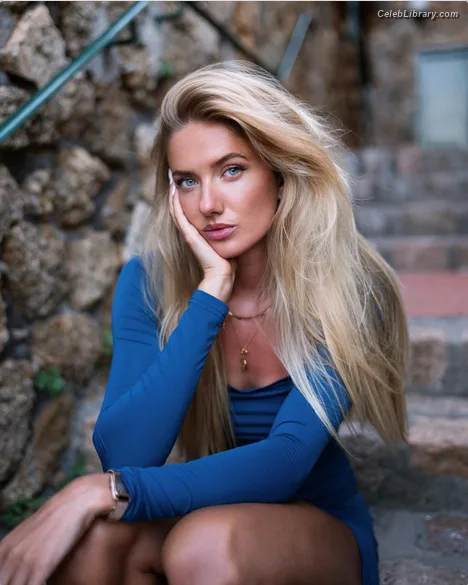 Alica Schmidt photo 11 of 514