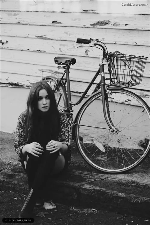 Alice Allegra Englert photo 8 of 56