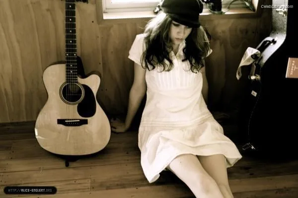 Alice Allegra Englert photo 19 of 56