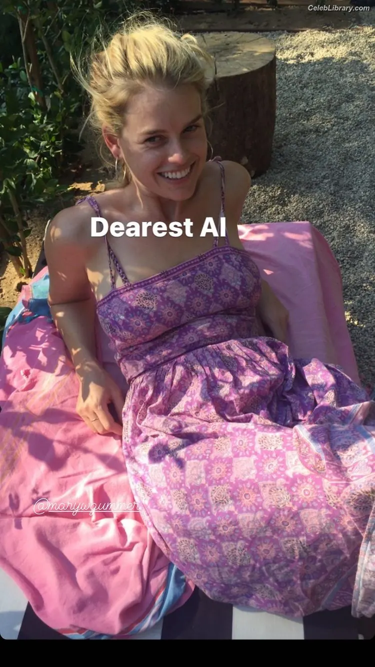 Alice Eve photo 10 of 410