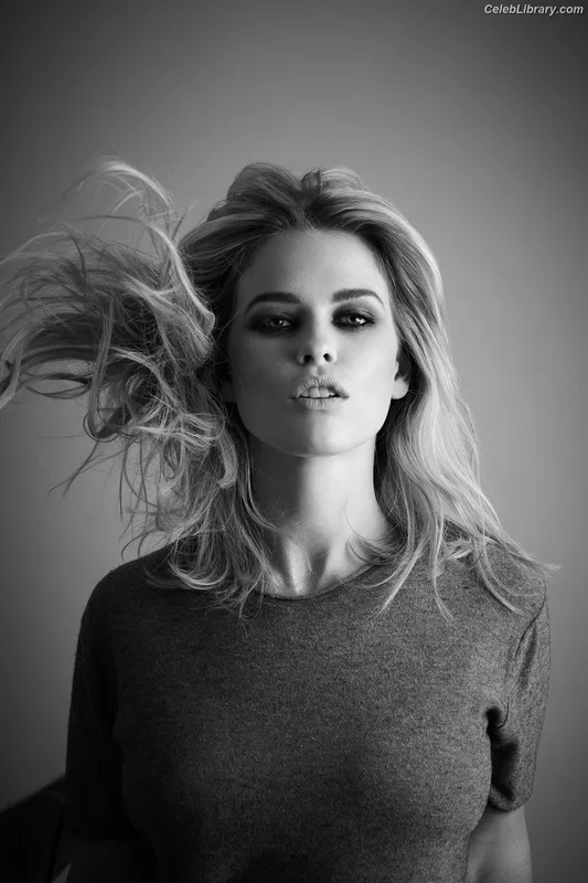 Alice Eve photo 21 of 411