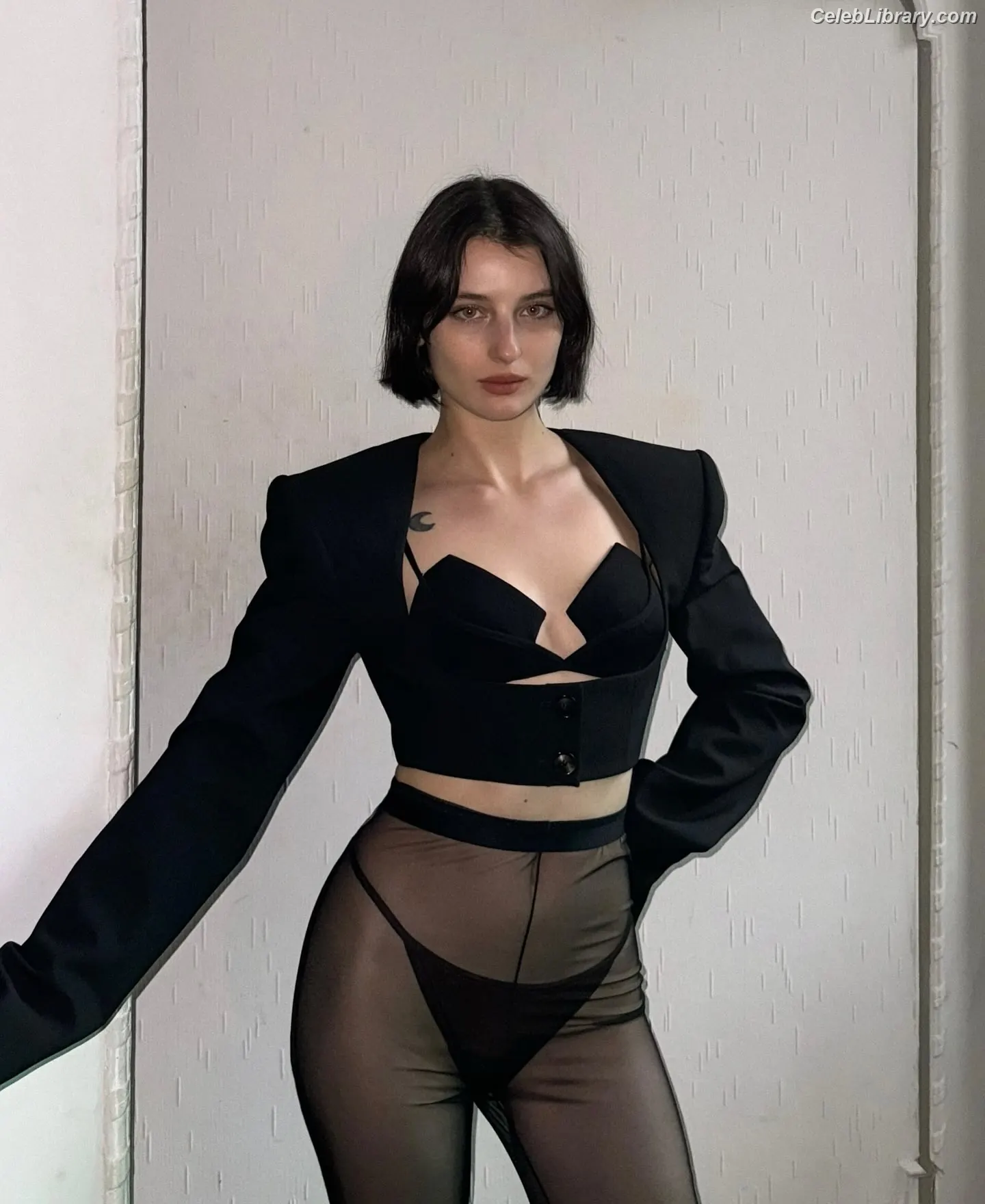 Alice Pagani photo 11 of 392