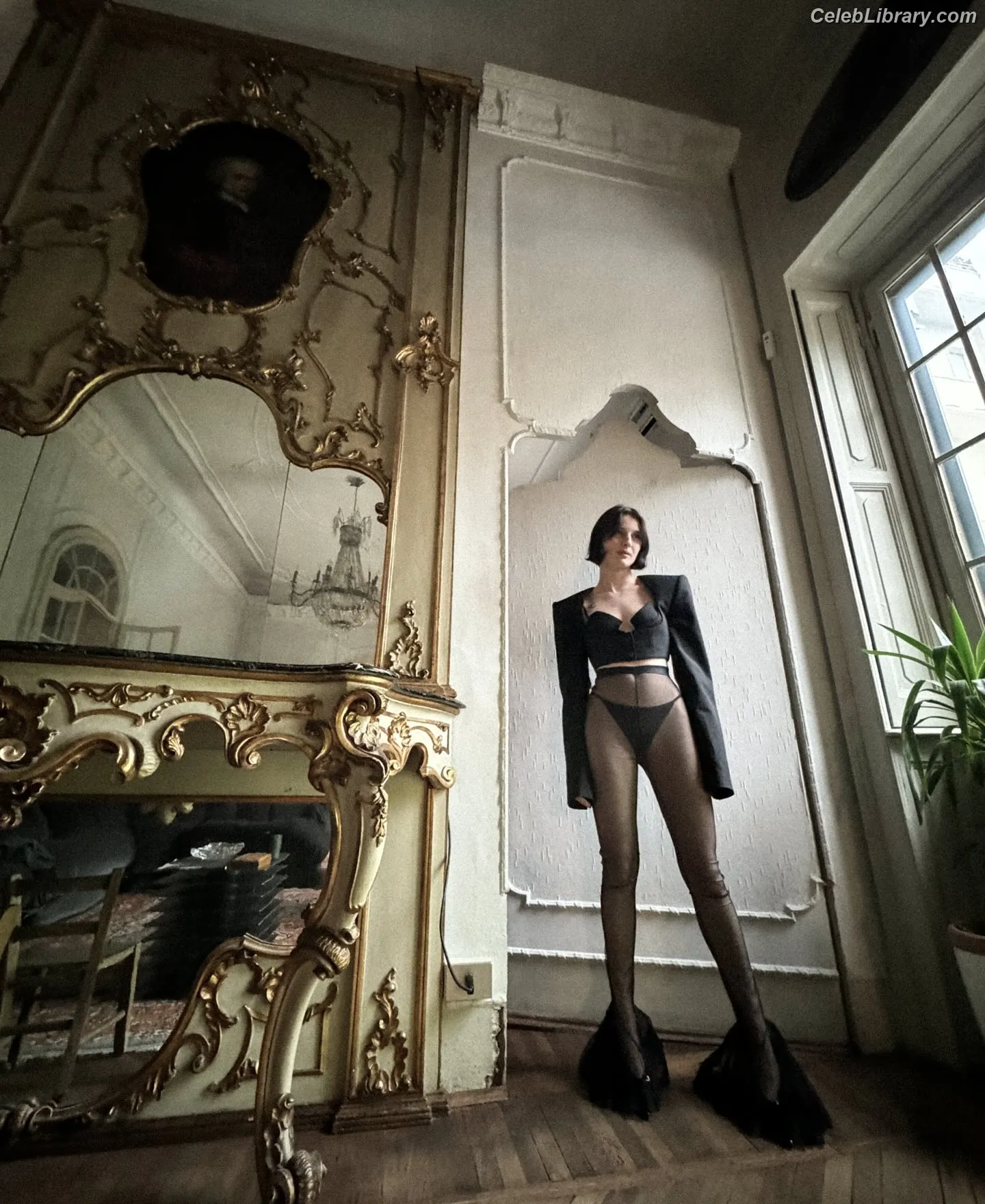 Alice Pagani photo 12 of 392