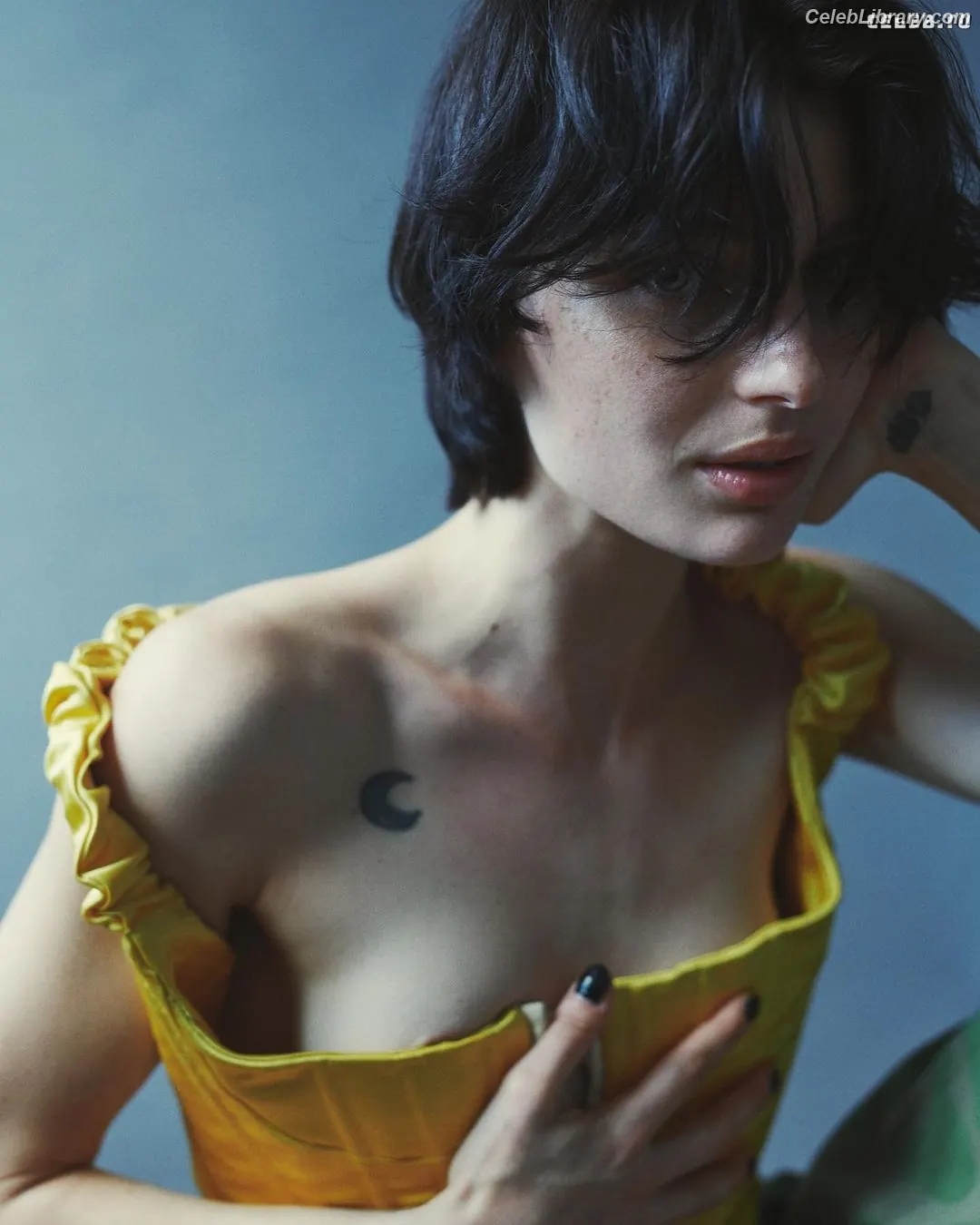 Alice Pagani photo 7 of 392