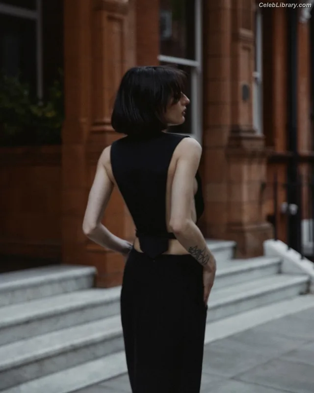 Alice Pagani photo 16 of 393