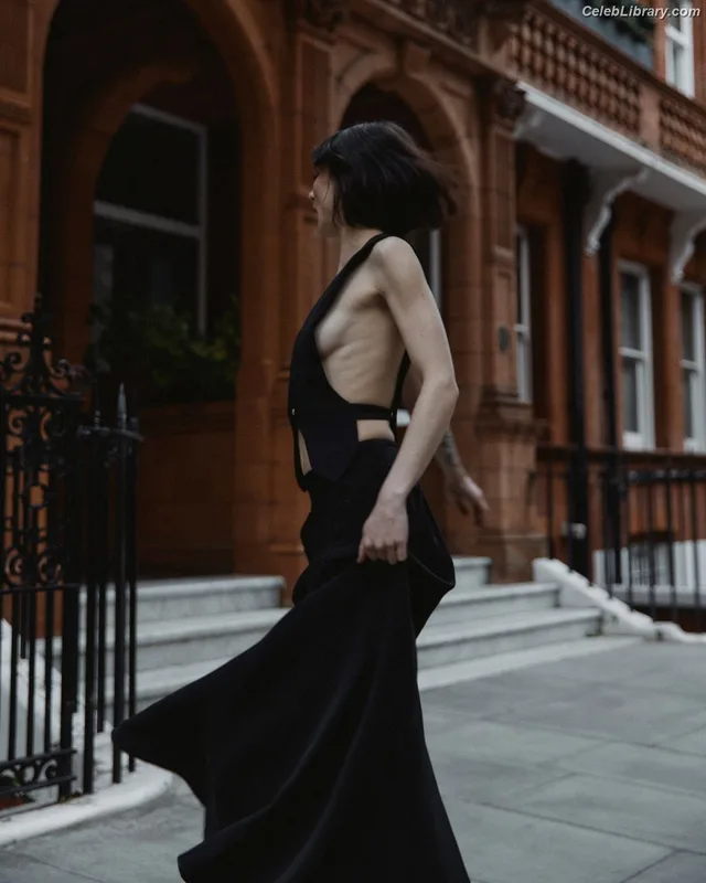 Alice Pagani photo 17 of 393