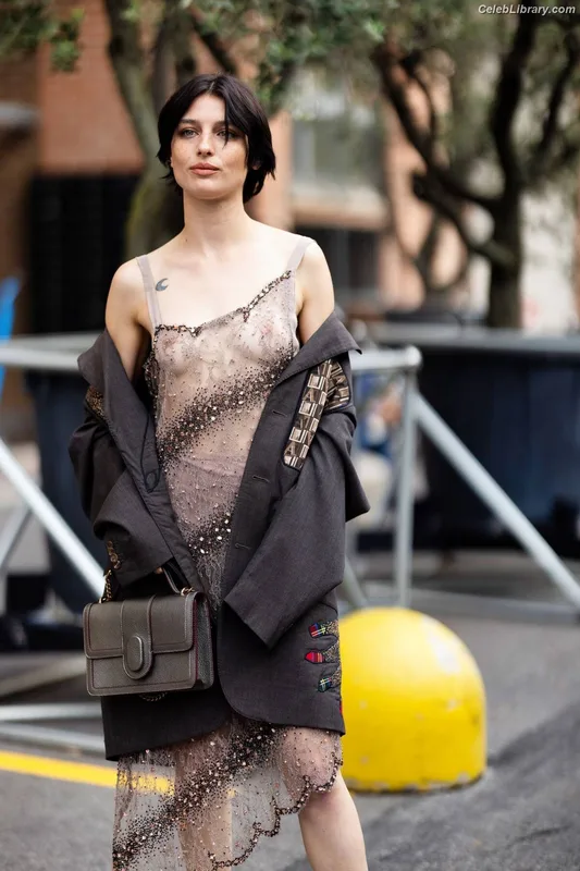 Alice Pagani photo 18 of 393
