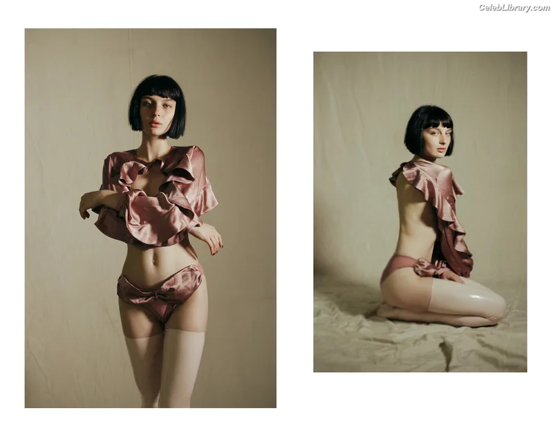 Alice Pagani photo 9 of 393