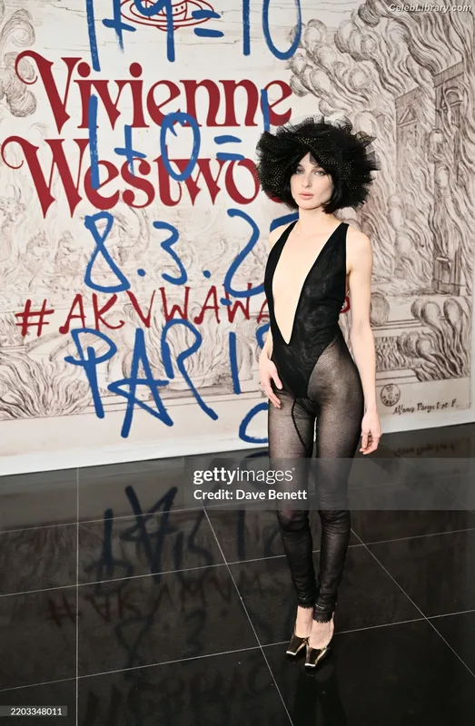 Alice Pagani photo 22 of 393