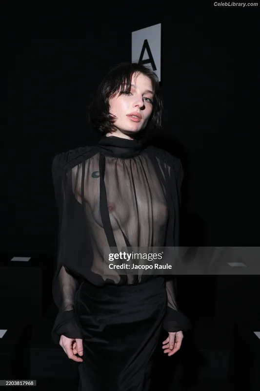 Alice Pagani photo 3 of 393