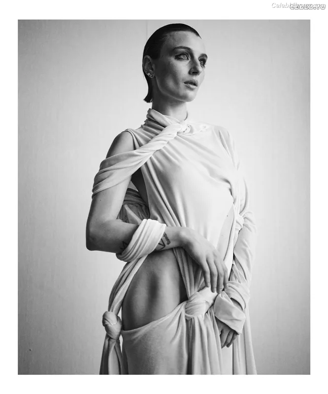 Alice Pagani photo 24 of 393