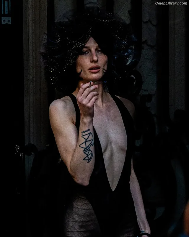 Alice Pagani photo 18 of 393