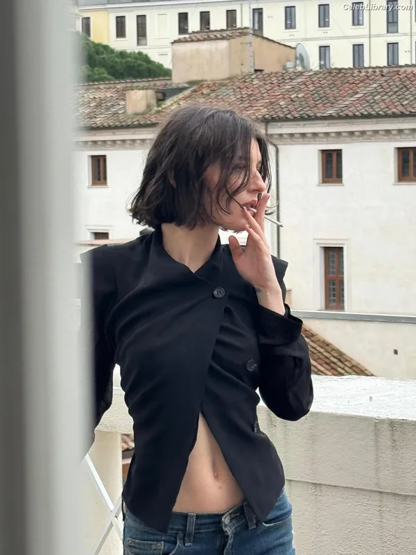 Alice Pagani photo 18 of 393
