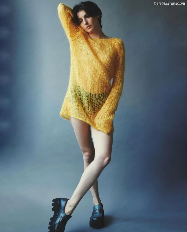 Alice Pagani photo 3 of 393