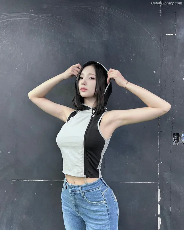 ALICE SOHEE Kim So-hee photo 11 of 42
