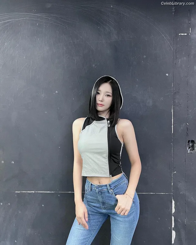 ALICE SOHEE Kim So-hee photo 12 of 42