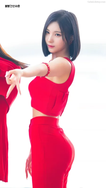 ALICE SOHEE Kim So-hee photo 18 of 42