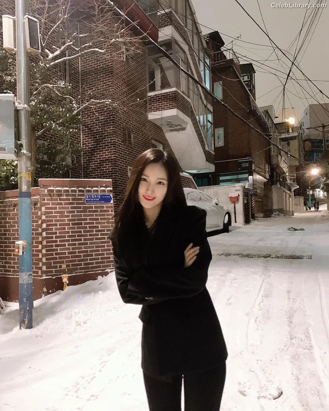 ALICE SOHEE Kim So-hee photo 1 of 42