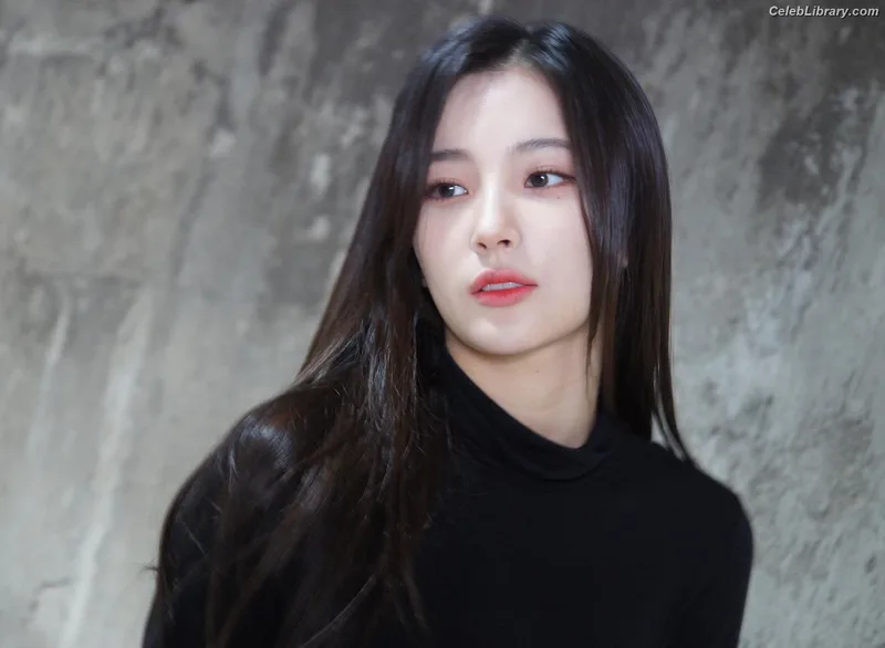 ALICE SOHEE Kim So-hee photo 3 of 42
