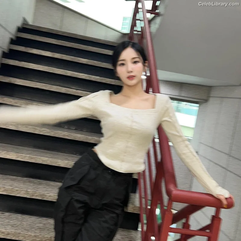 ALICE SOHEE Kim So-hee photo 9 of 42