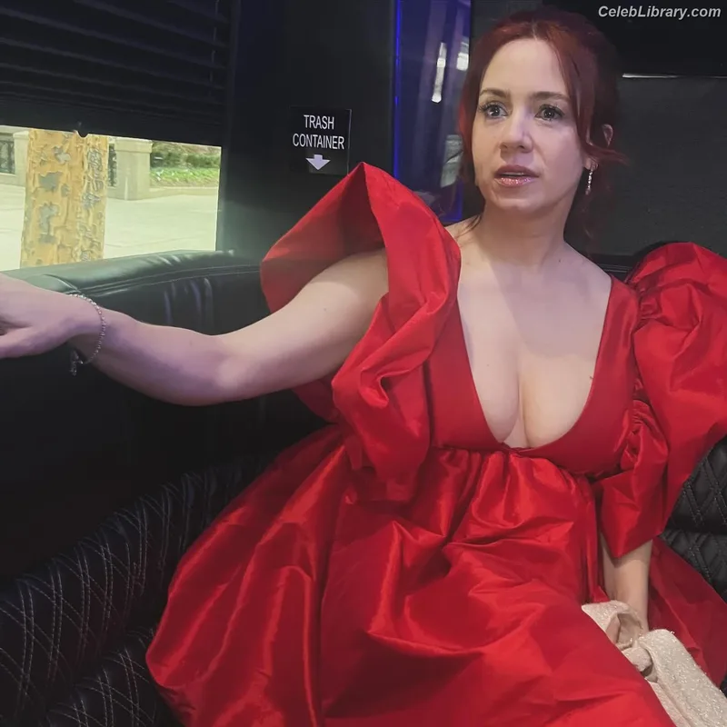 Alice Wetterlund photo 8 of 25