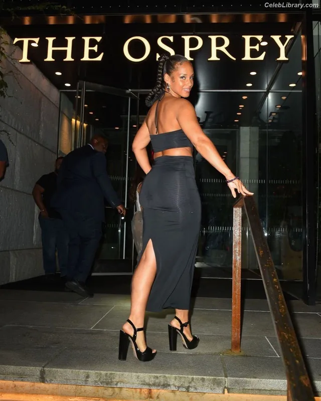 Alicia Keys photo 13 of 232
