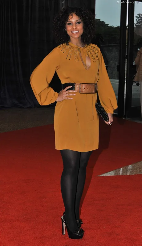 Alicia Keys photo 14 of 232