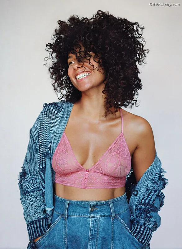 Alicia Keys photo 2 of 232