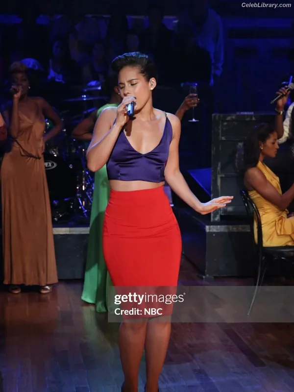 Alicia Keys photo 4 of 232