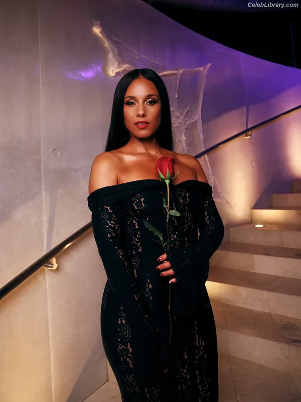 Alicia Keys photo 6 of 232
