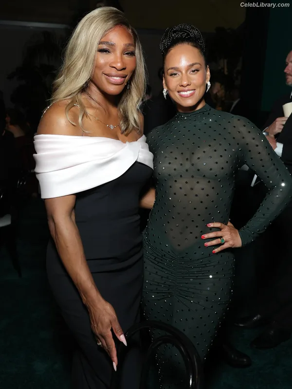 Alicia Keys photo 7 of 232