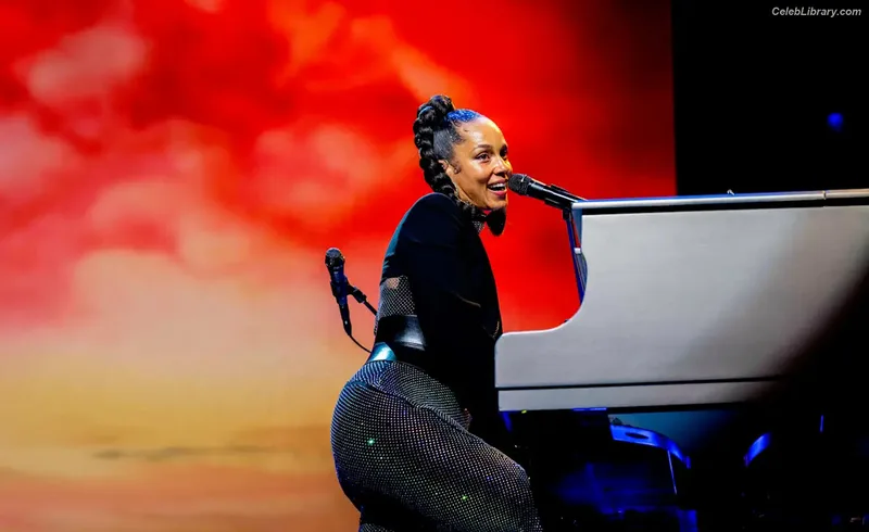 Alicia Keys photo 11 of 232