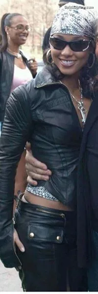Alicia Keys photo 21 of 232
