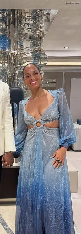 Alicia Keys photo 14 of 232