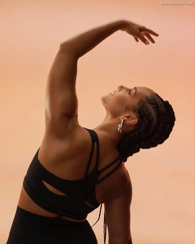 Alicia Keys photo 22 of 232
