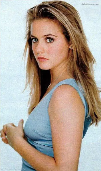 Alicia Silverstone photo 7 of 145