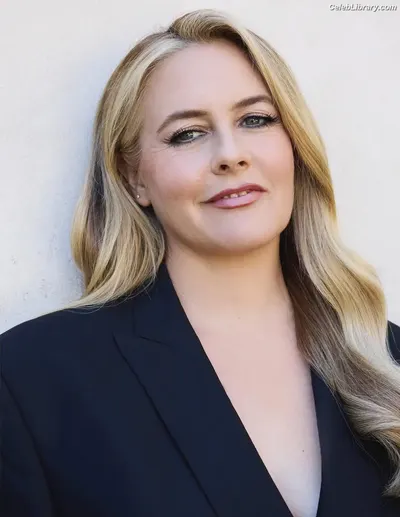 Alicia Silverstone