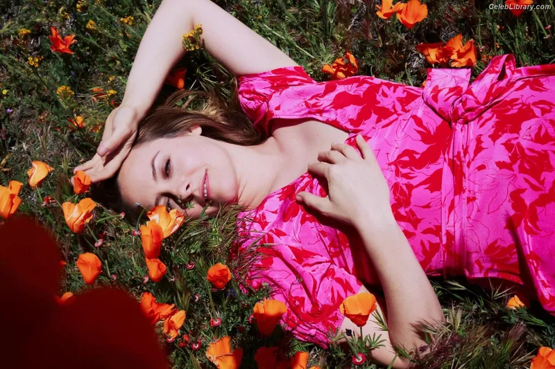 Alicia Silverstone photo 24 of 146