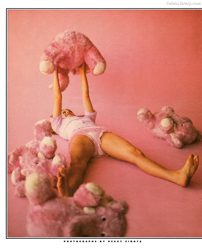 Alicia Silverstone photo 17 of 146