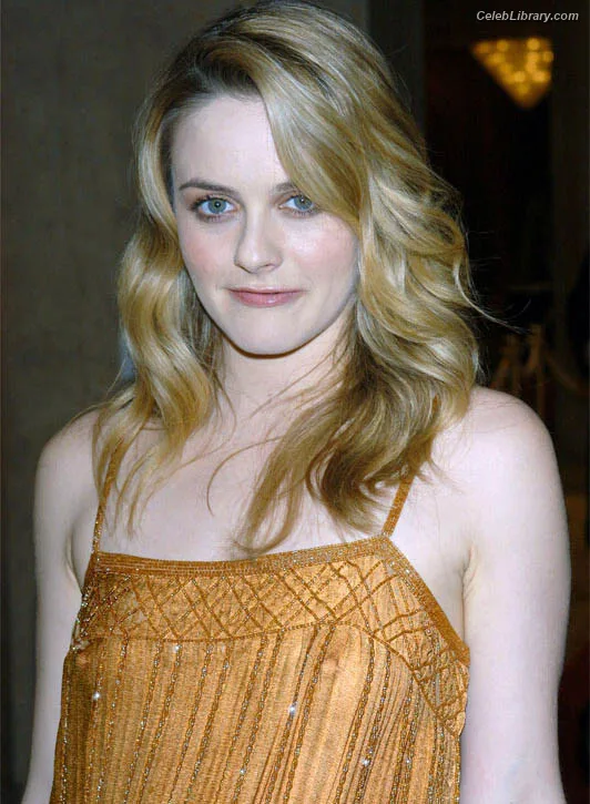 Alicia Silverstone photo 18 of 146