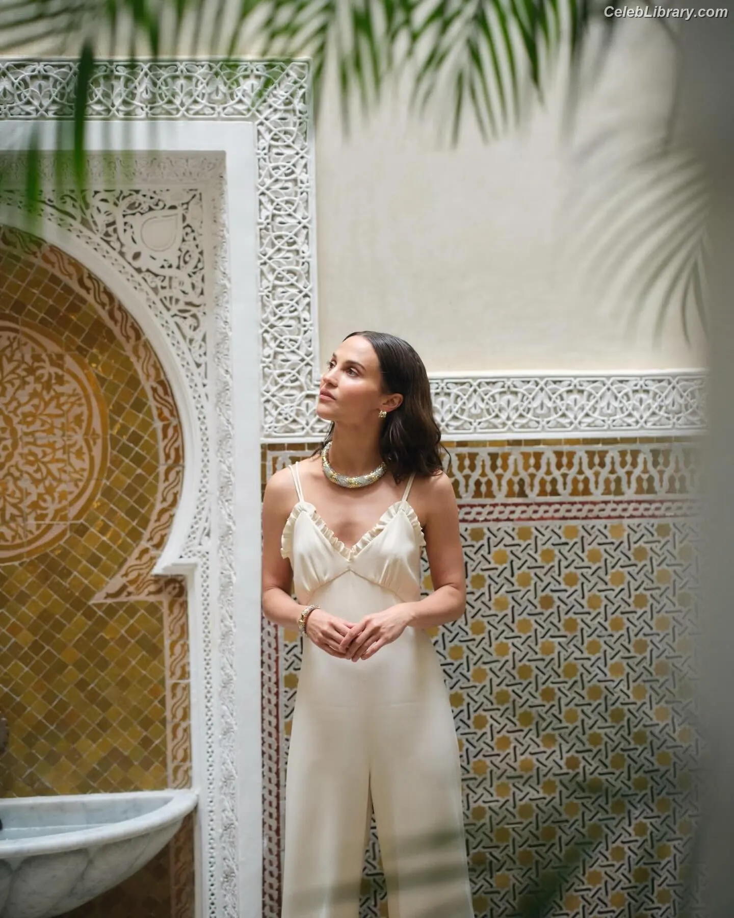 Alicia Vikander photo 15 of 440